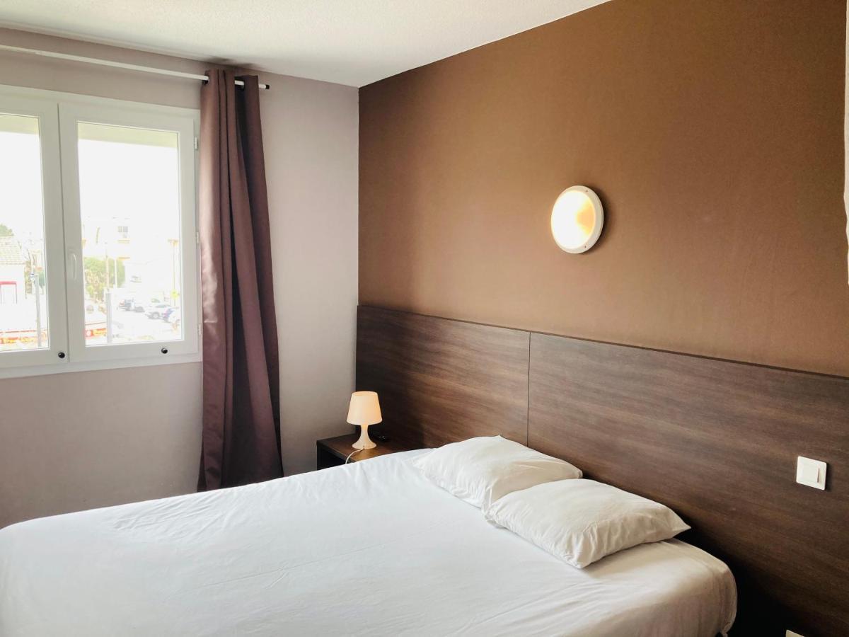 Hotel Le Provencal Narbonne-Plage Bagian luar foto